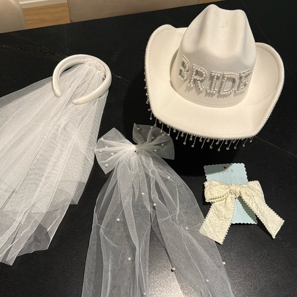 Bridal/Fiancé accessories - Picture 1 of 9